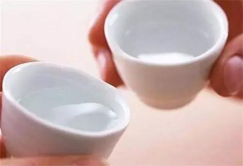 如何快速鉴别白酒优劣？只要记住这十五个秘诀