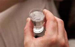 如何快速鉴别白酒优劣？只要记住这十五个秘诀