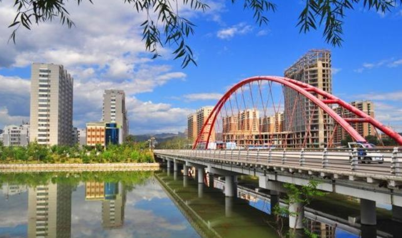 平泉现已成功“立市”，有“燕赵门楣”之称