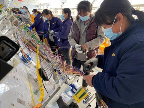 河北承德60万农村劳动力实现家门口就业